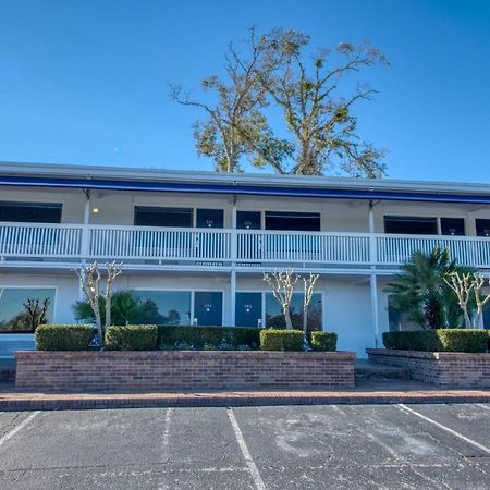 Waterway View Studio 2 W/ Pool, 1 Mile To Wrightsville Beach Wilmington Bagian luar foto