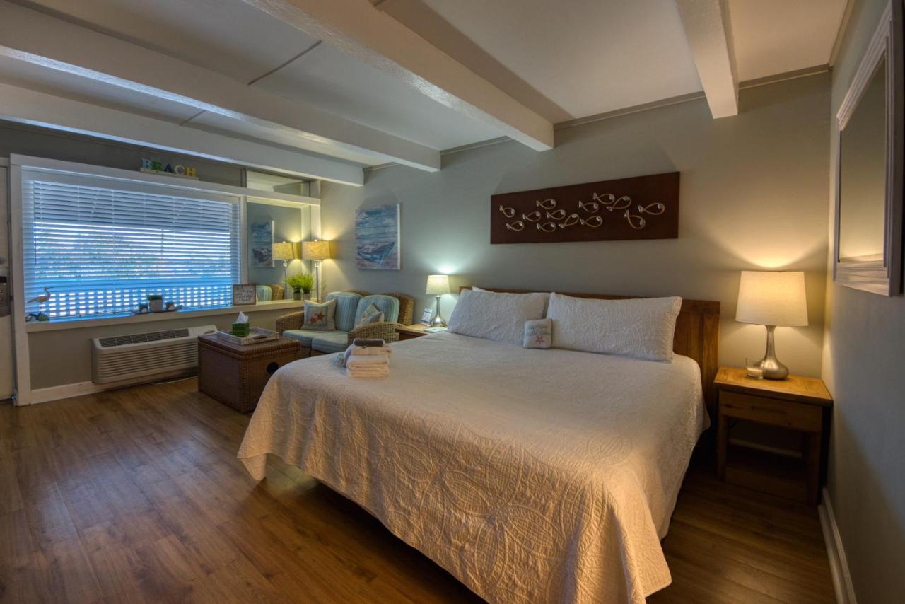 Waterway View Studio 2 W/ Pool, 1 Mile To Wrightsville Beach Wilmington Bagian luar foto